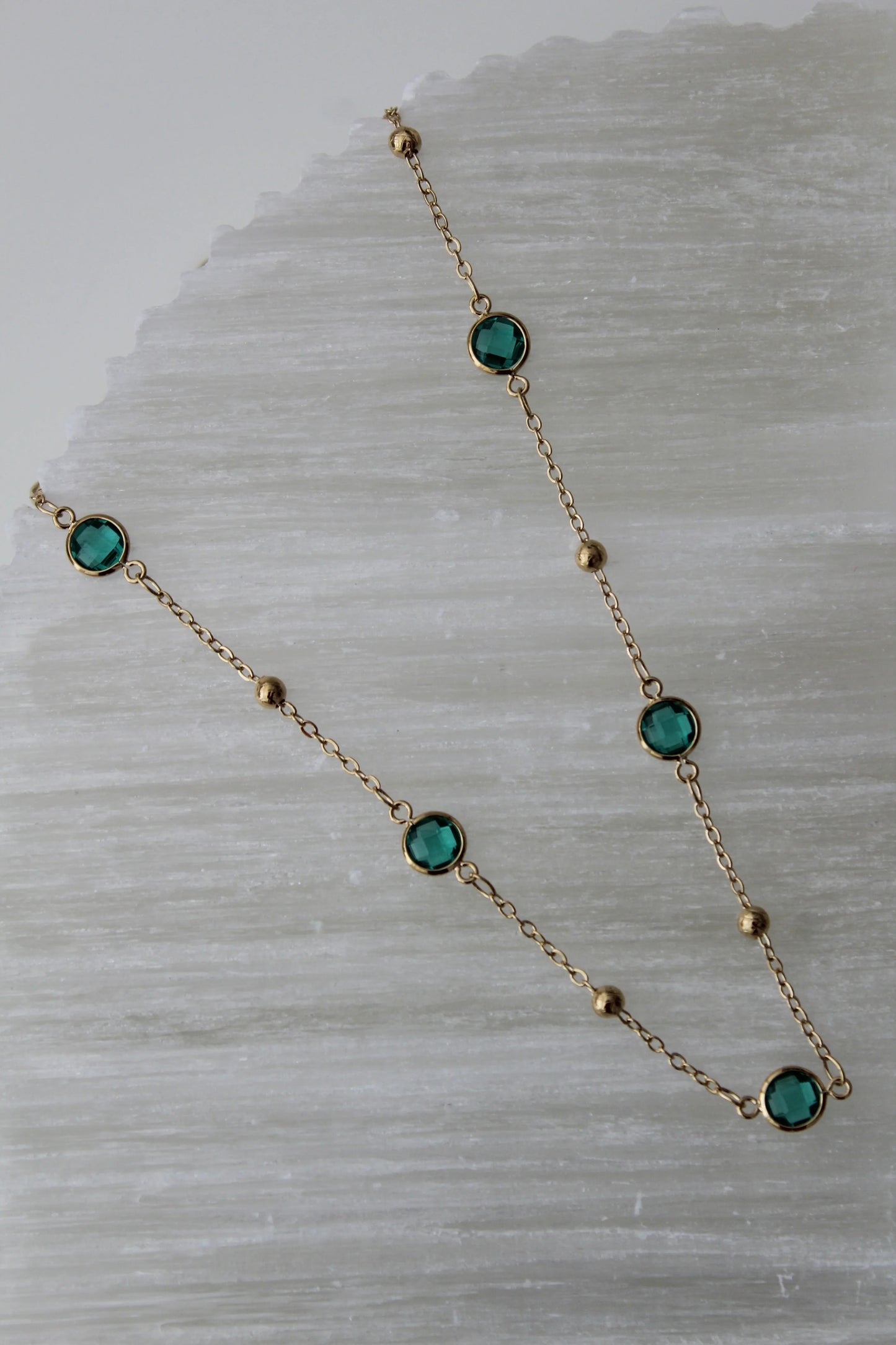 Green CZ Satellite Chain