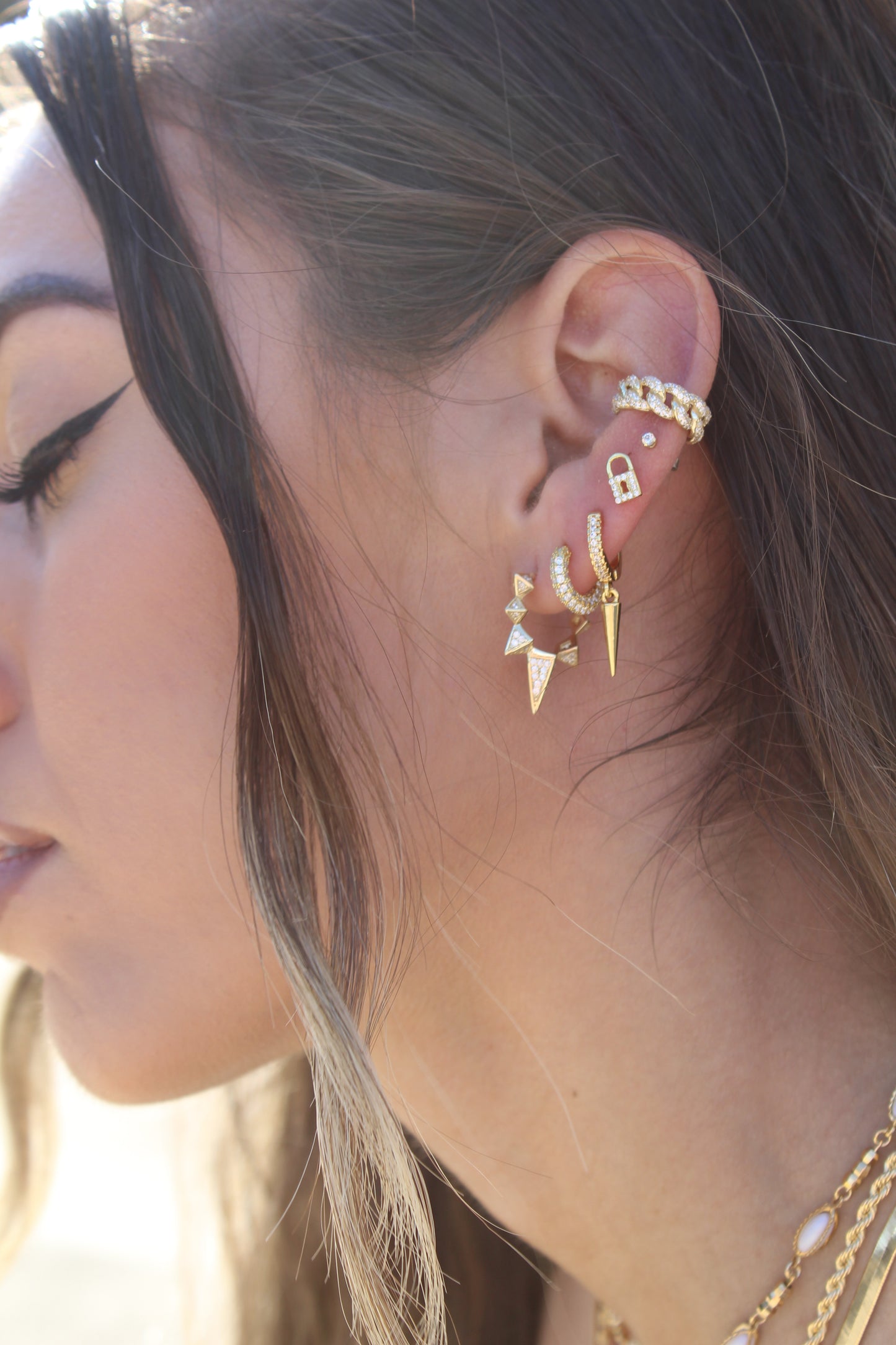 Micropave Lock Studs