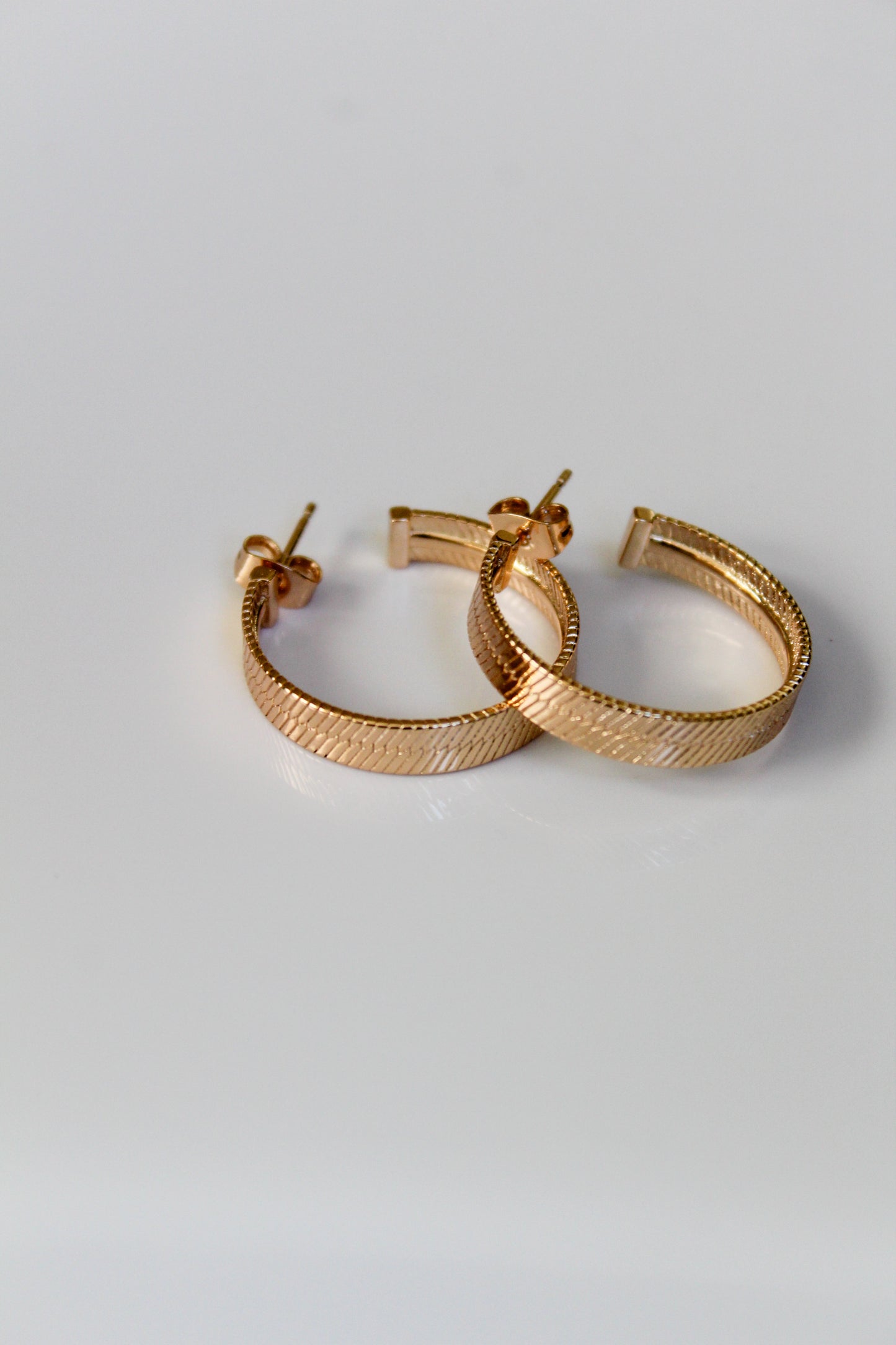 Mini Herringbone Hoops