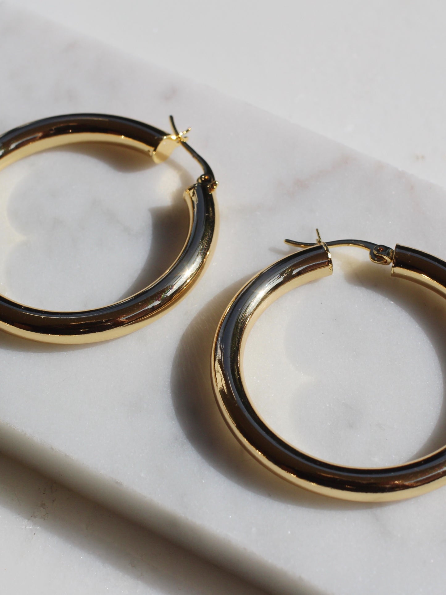 Elle Hoops