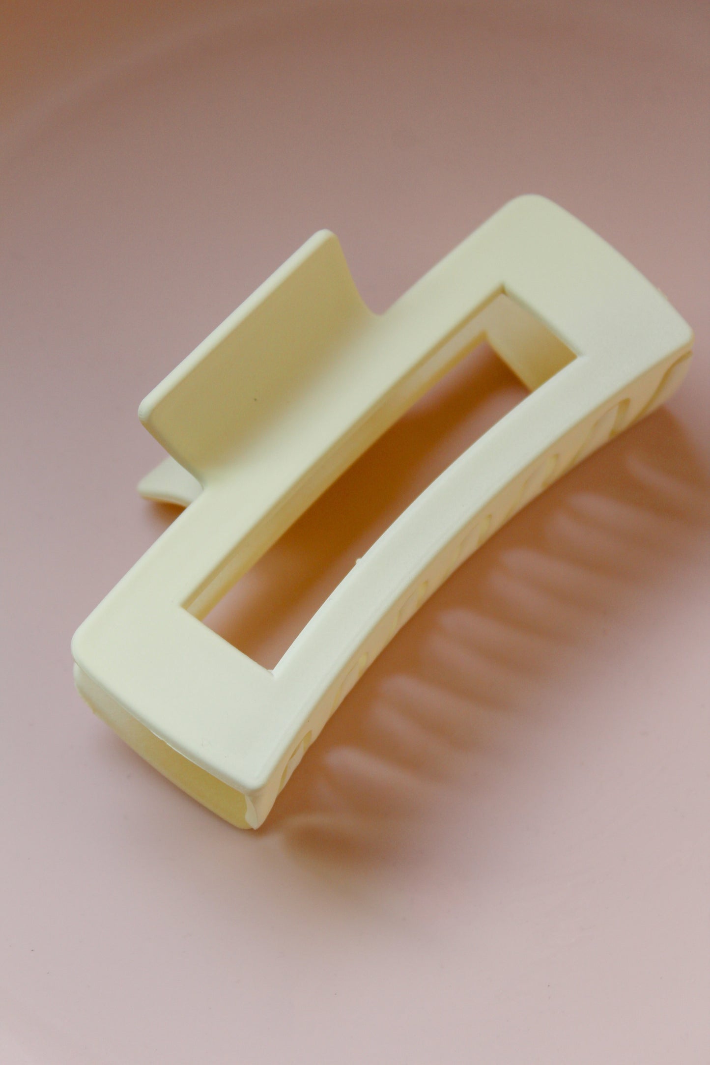 Matte Claw Clips (4 colors)