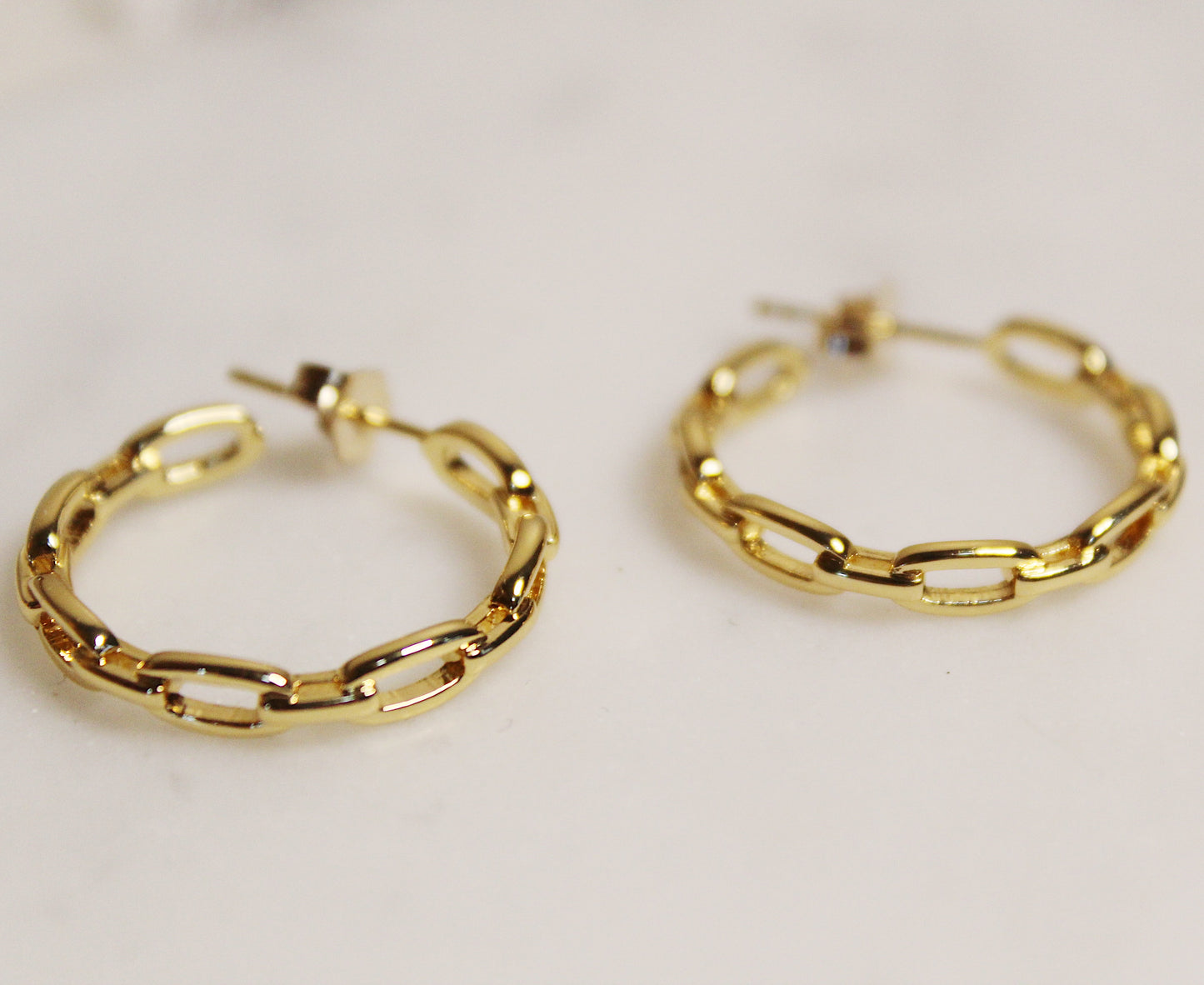Link Chain Hoops