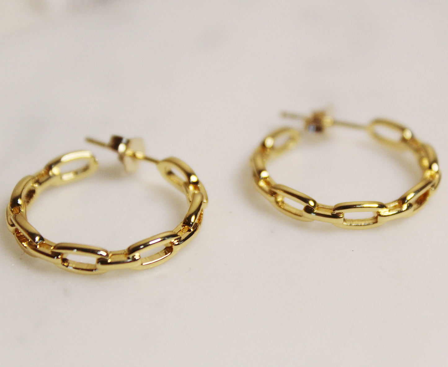 Link Chain Hoops