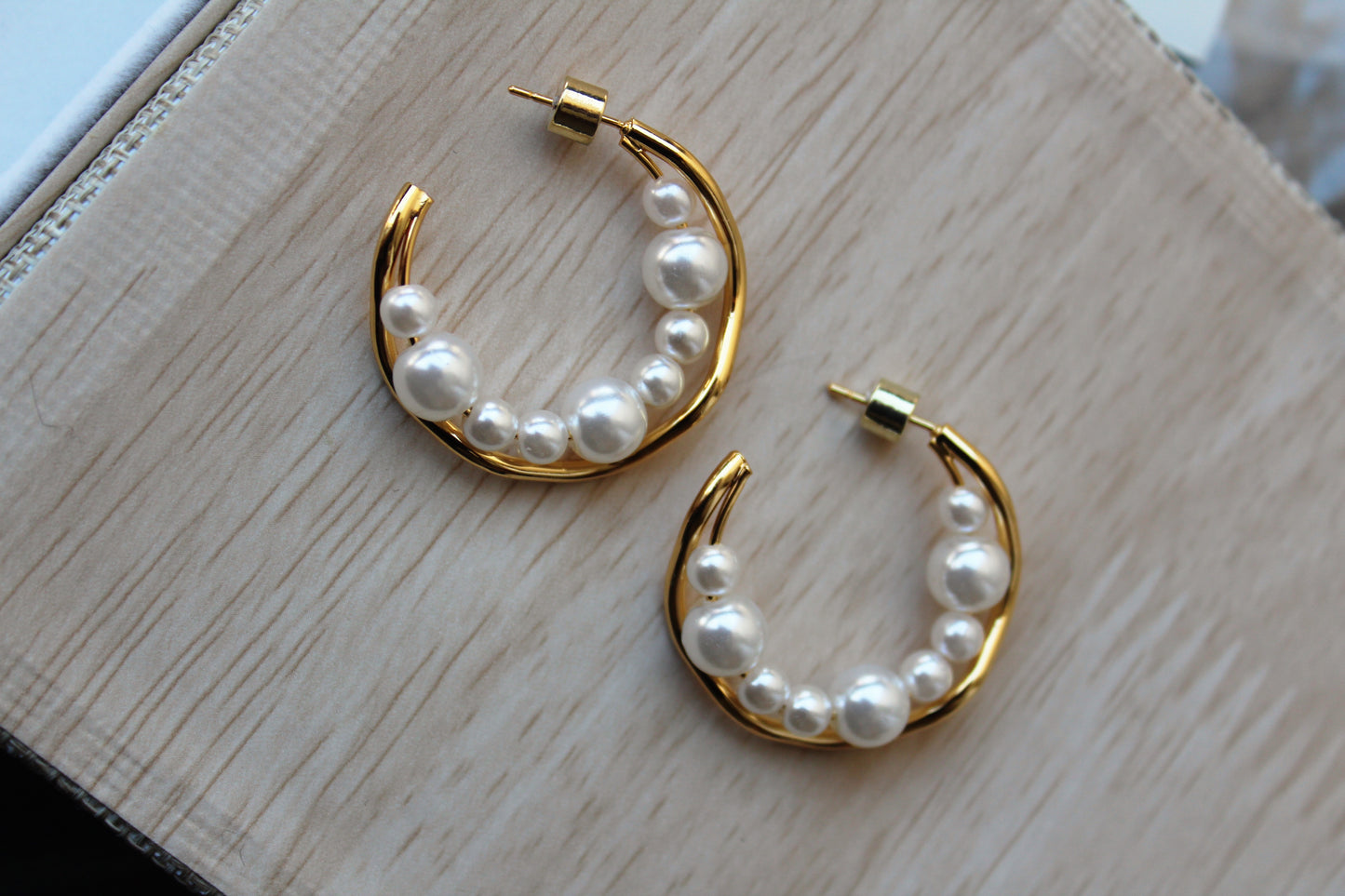 Leona Pearl Hoops