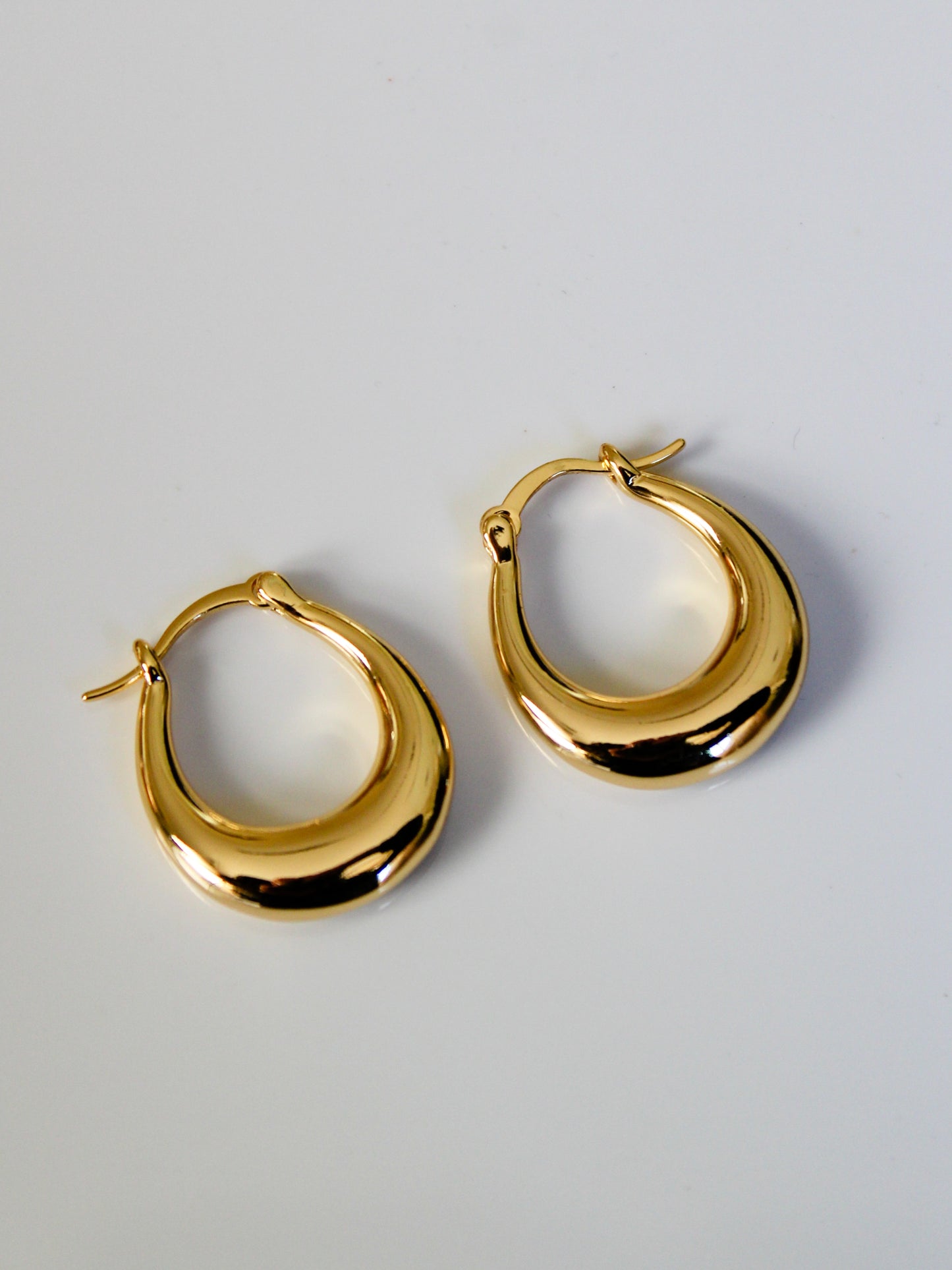 Capri Hoops